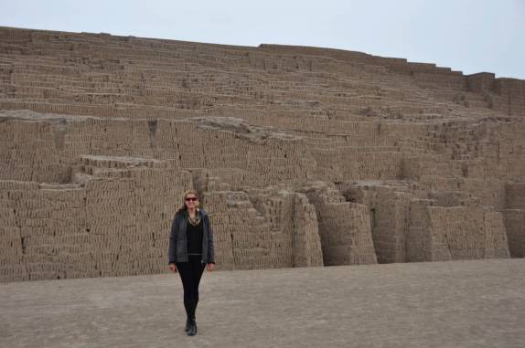 Visita às ruínas da Huaca Pucllana, em Miraflores, bairro de Lima - Peru